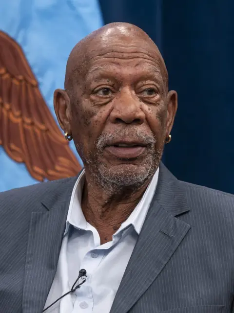 Morgan Freeman — batalla de aura de Actores