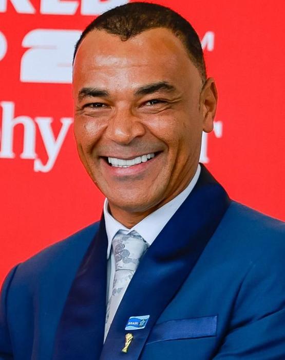 Cafu — batalla de aura de Brasil