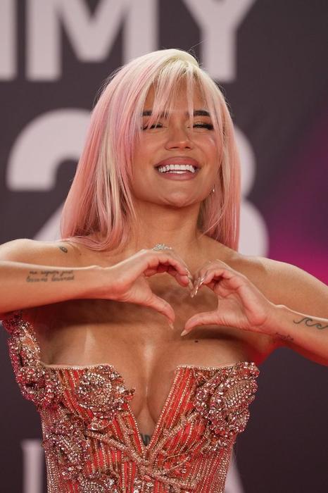 Karol G — batalla de aura de Colombia