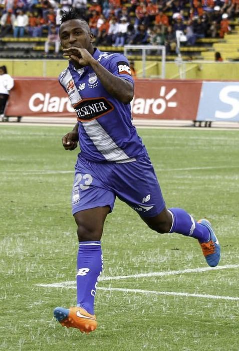 Miller Bolaños — batalla de aura de Ecuador