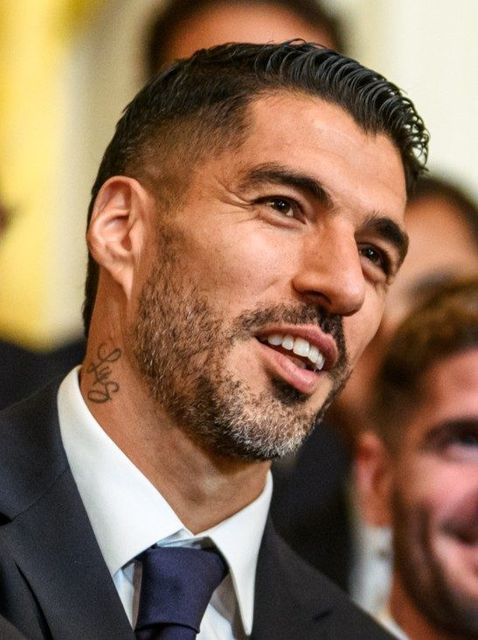 Luis Suárez — batalla de aura de Uruguay